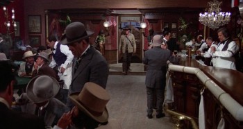 Botas Duras, Medias De Seda (1976) download